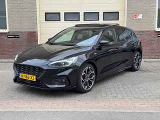 Ford Focus 1.5 ST-Line B&amp;O | Pano | AUT. | Line assist | Dodehoekdetectie | Navigatie | Stoel -/ stuur verwarming